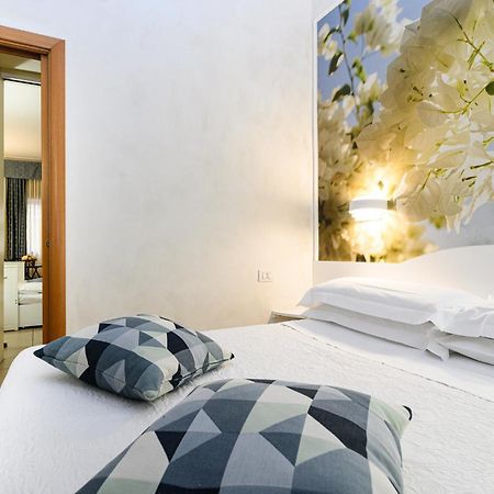 Apartment Julia Guesthouse Rome Exterior photo